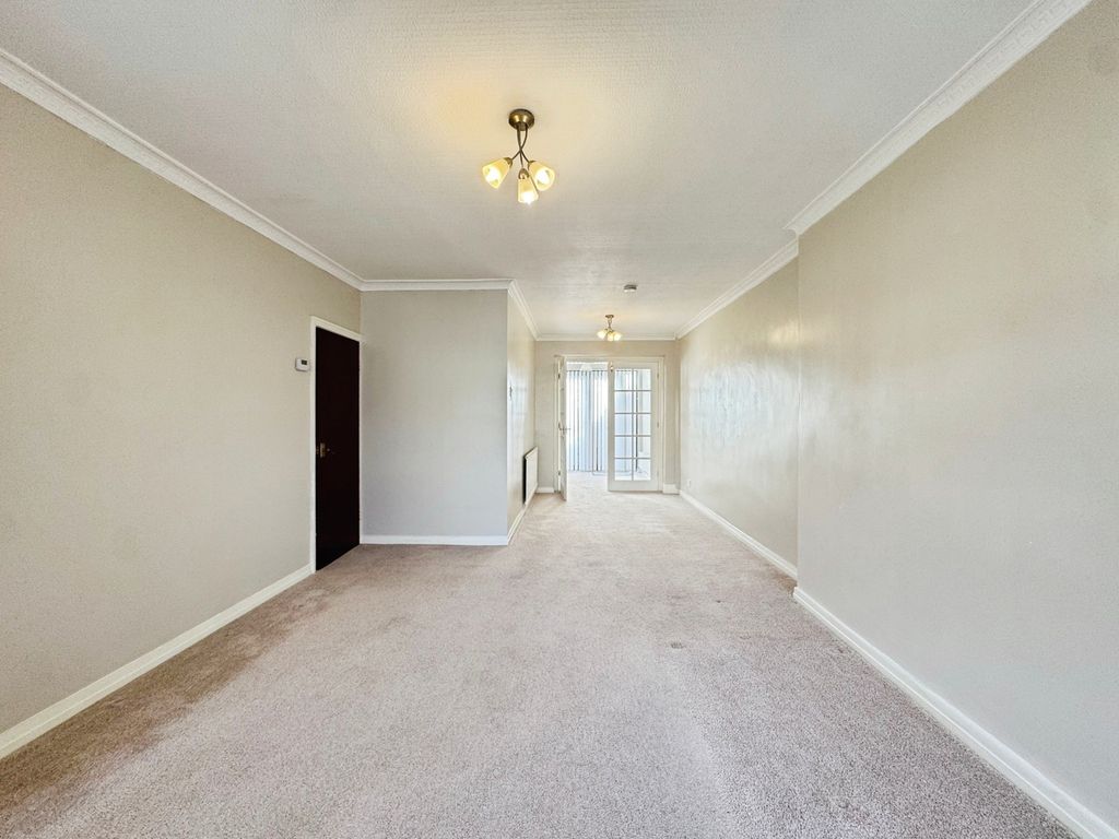 Property photo 3 of 12 Pbox-Img.Jpeg