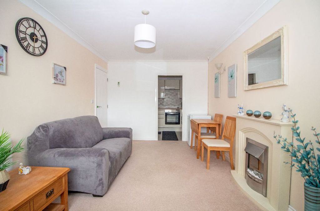 Property photo 3 of 18