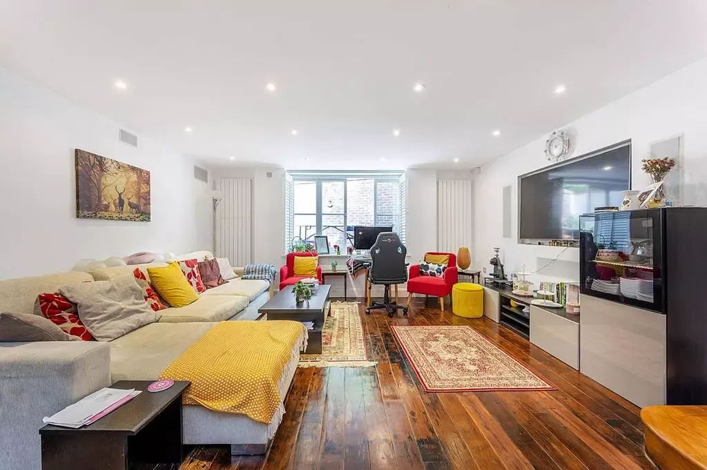 Property photo 3 of 15