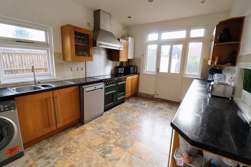 Property photo 3 of 15 Kitchen