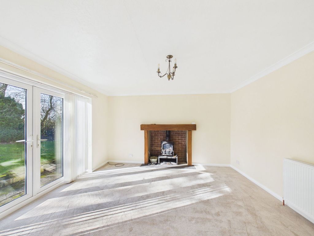 Property photo 2 of 25