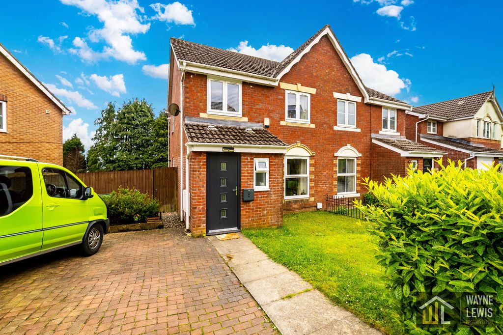 Property photo 1 of 31