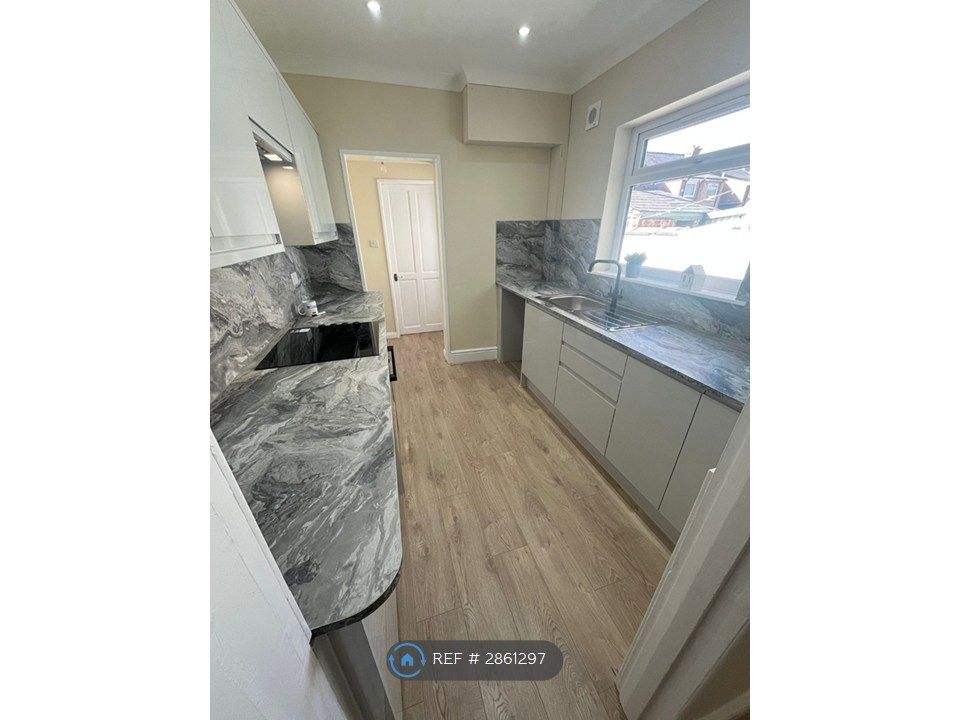 Property photo 2 of 29