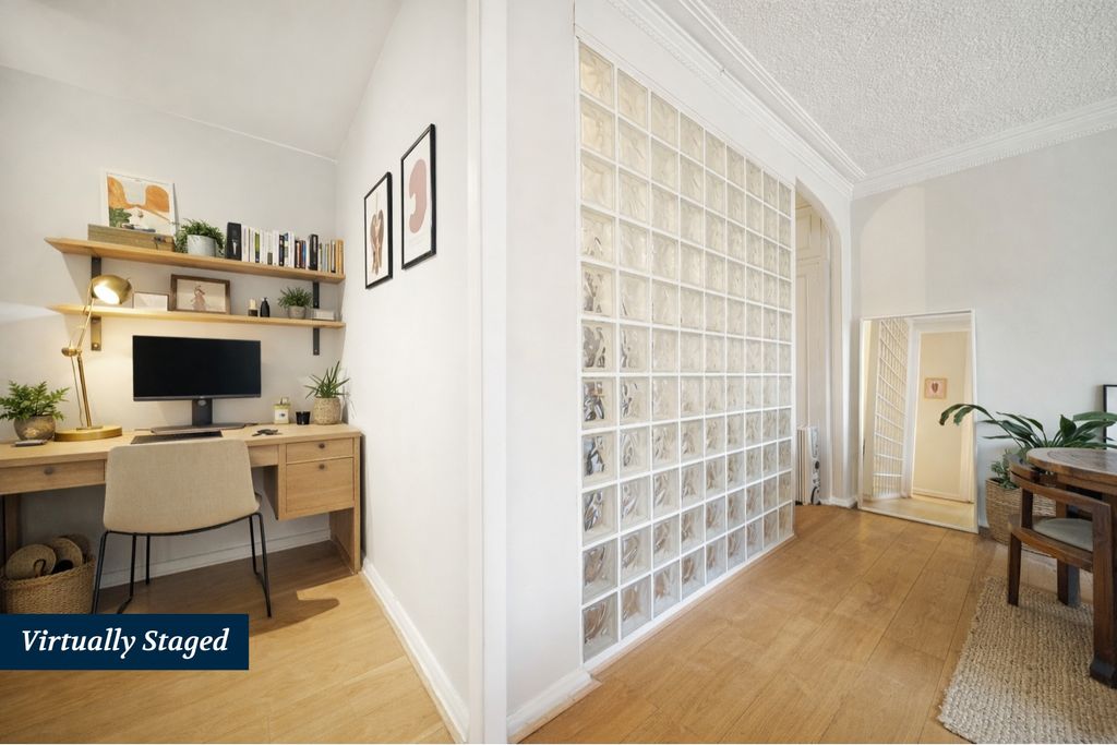 Property photo 2 of 19 Picture No. 76