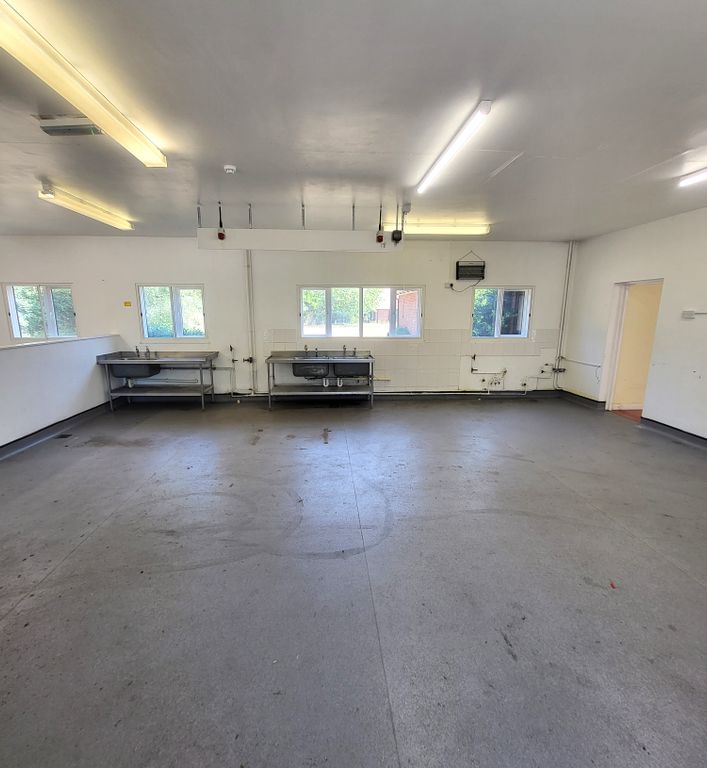 Property photo 1 of 2