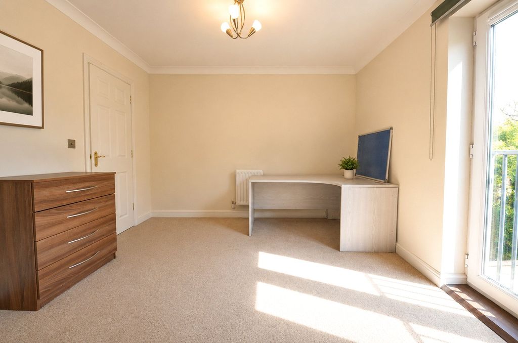 Property photo 2 of 7 Picture No. 08