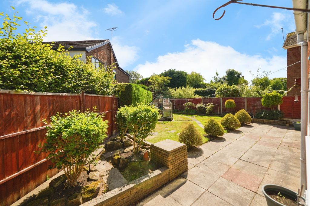 Property photo 2 of 18