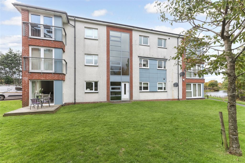 Property photo 1 of 26 Exterior