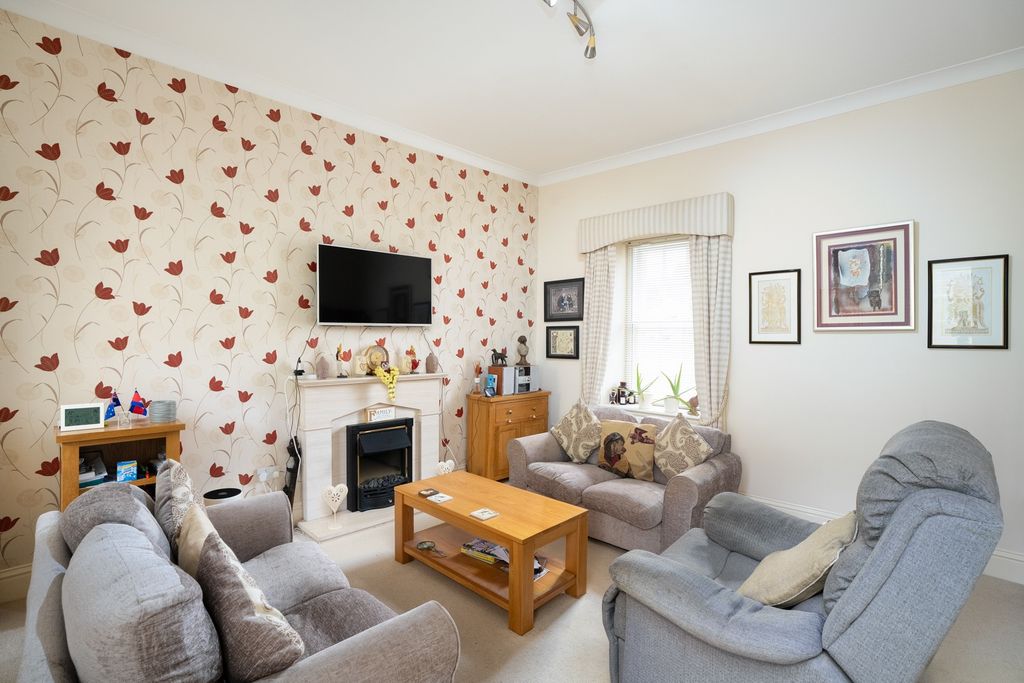 Property photo 3 of 15 5113585