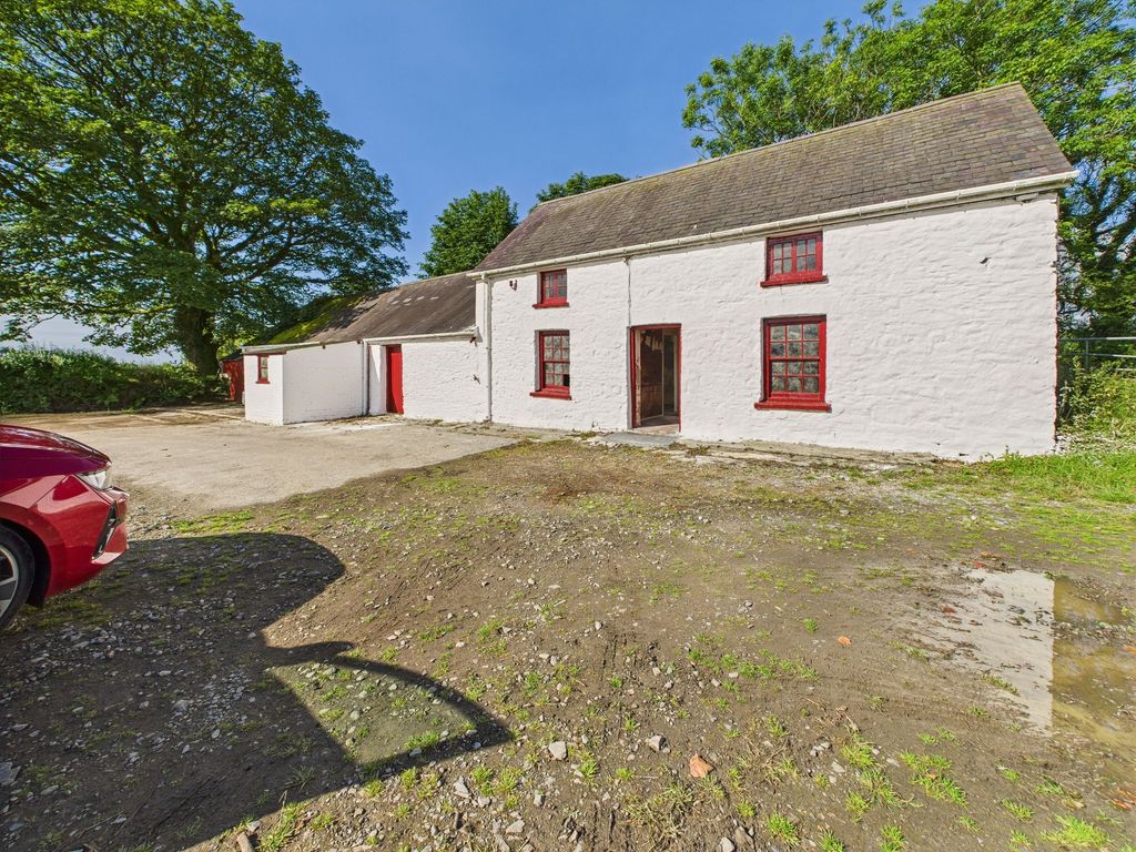 Property photo 3 of 11