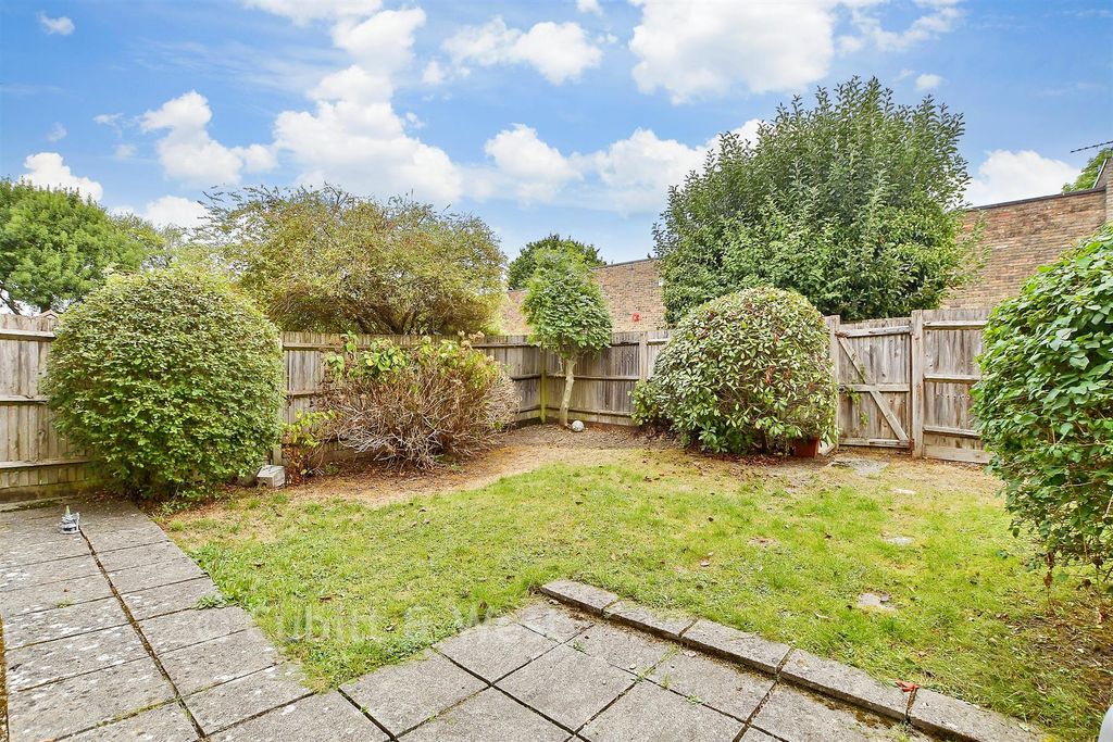 Property photo 2 of 14 Rear Garden