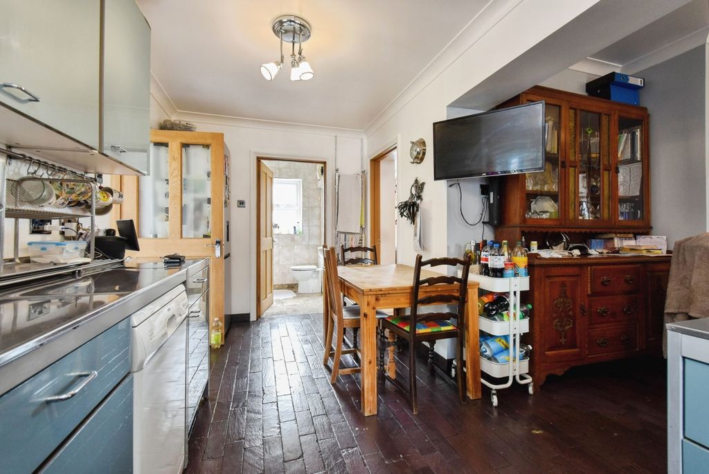 Additional image 7 of 4 bed detached house for saleHeol Y Meinciau, Pontyates, Llanelli, Carmarthenshire SA15