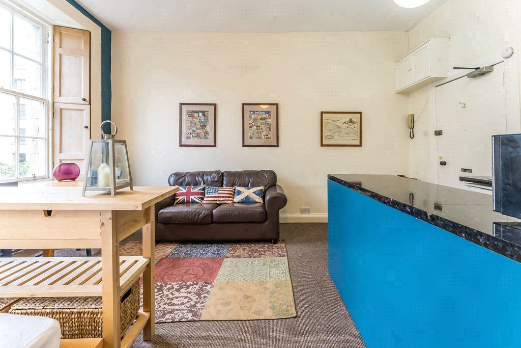 Property photo 2 of 12 Photo 2