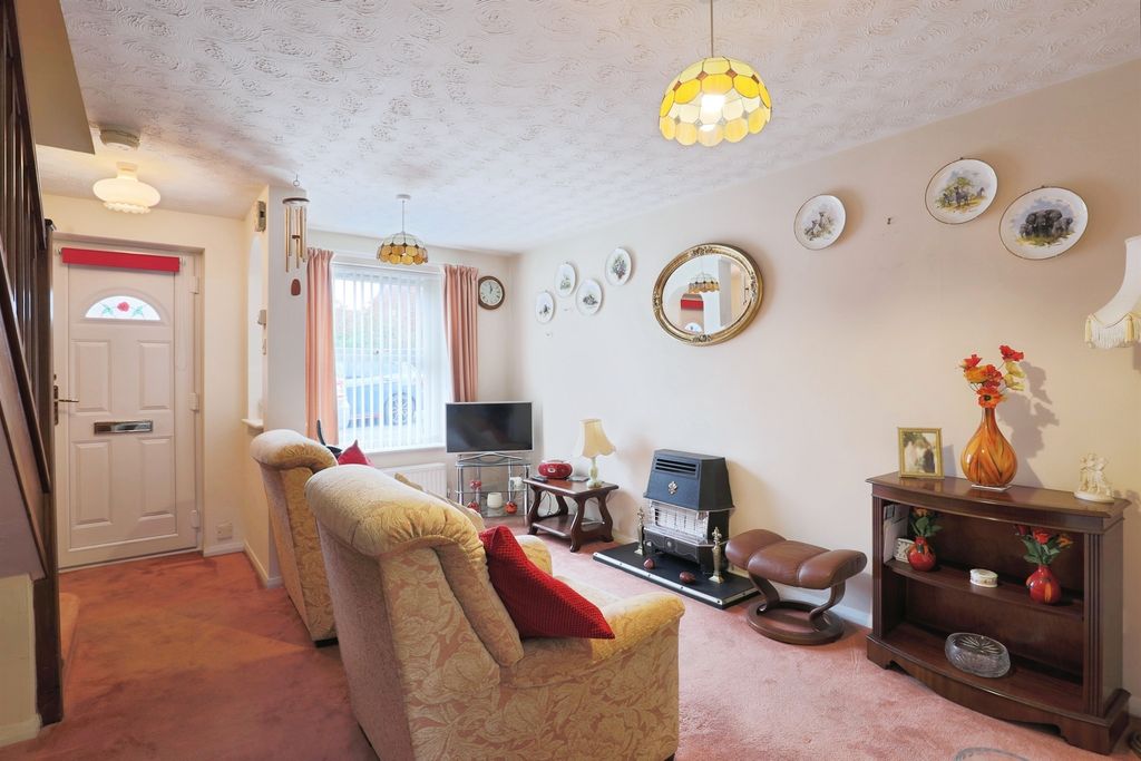 Property photo 2 of 17