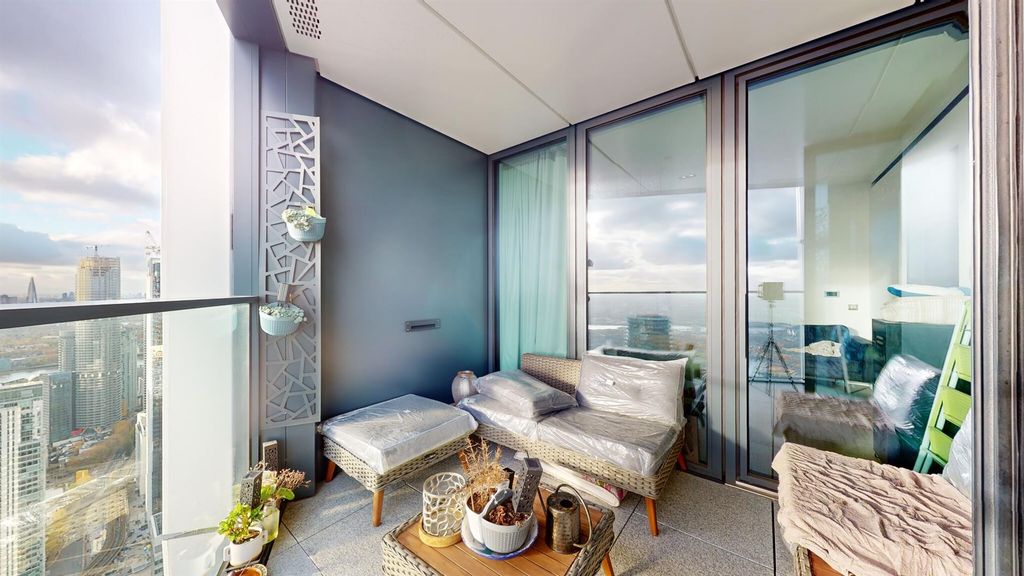 Property photo 3 of 27 The Madison 3B 52nd Fl  (1).Jpg