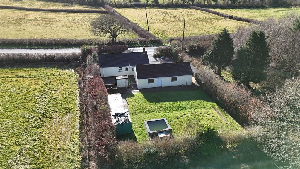 Property photo 3 of 13 Picture No. 02