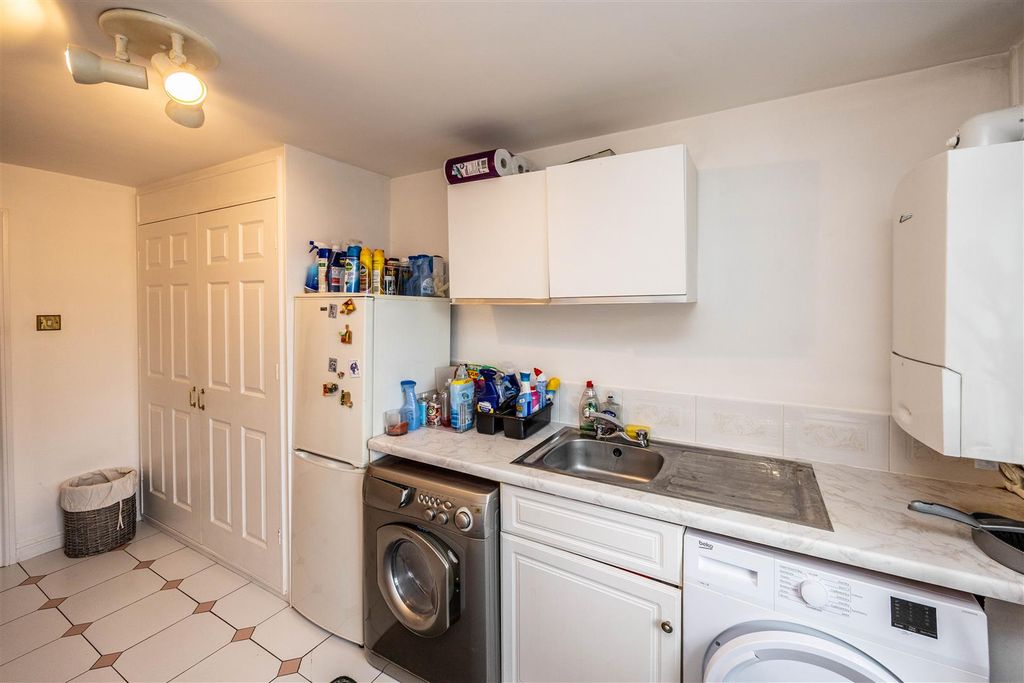 Additional image 27 of 4 bed property for saleWoodside Road, Huddersfield HD4