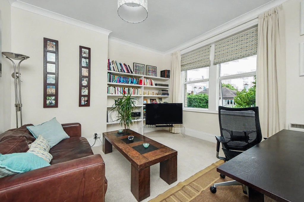 Property photo 2 of 8
