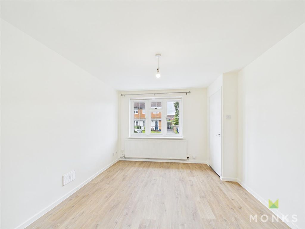 Property photo 2 of 10 Cam01520G0-Pr0405-Still005.Jpg