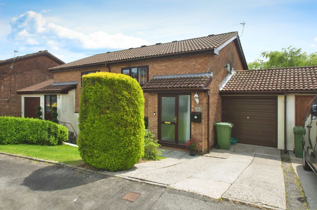 Property photo 1 of 15