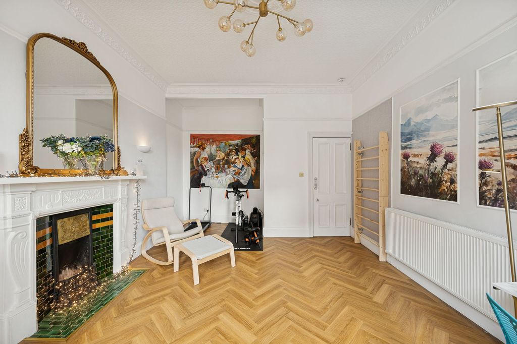 Property photo 3 of 26