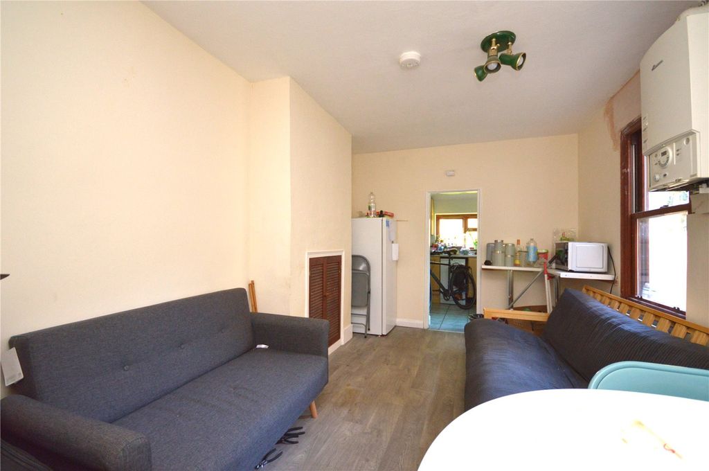 Property photo 3 of 8 Picture No. 09