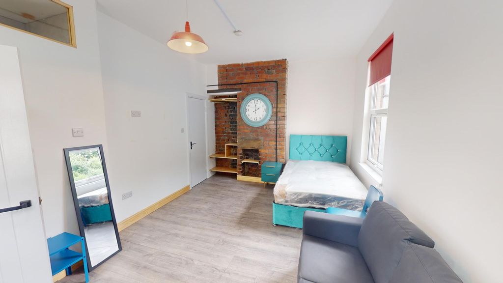 Property photo 3 of 4 Photo