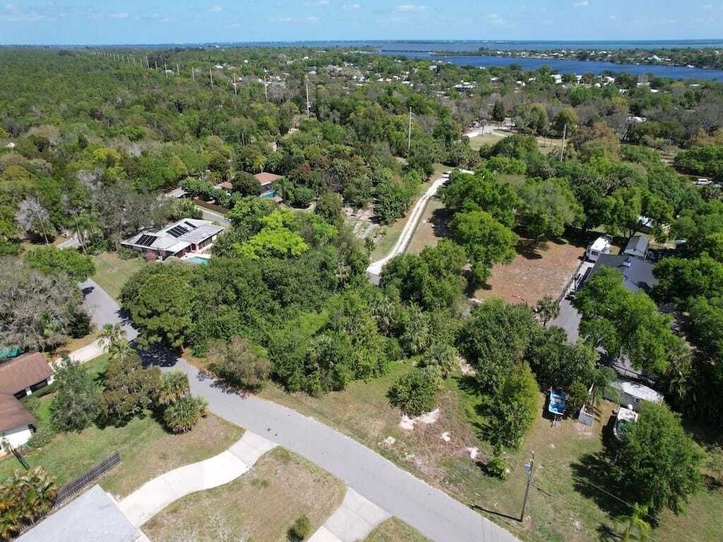 Property photo 1 of 31