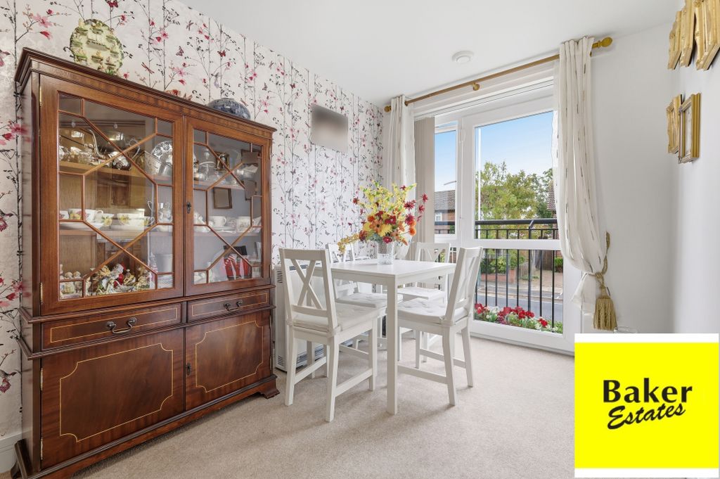 Property photo 3 of 21