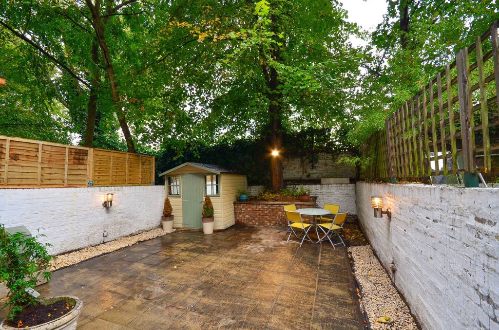 Property photo 2 of 9