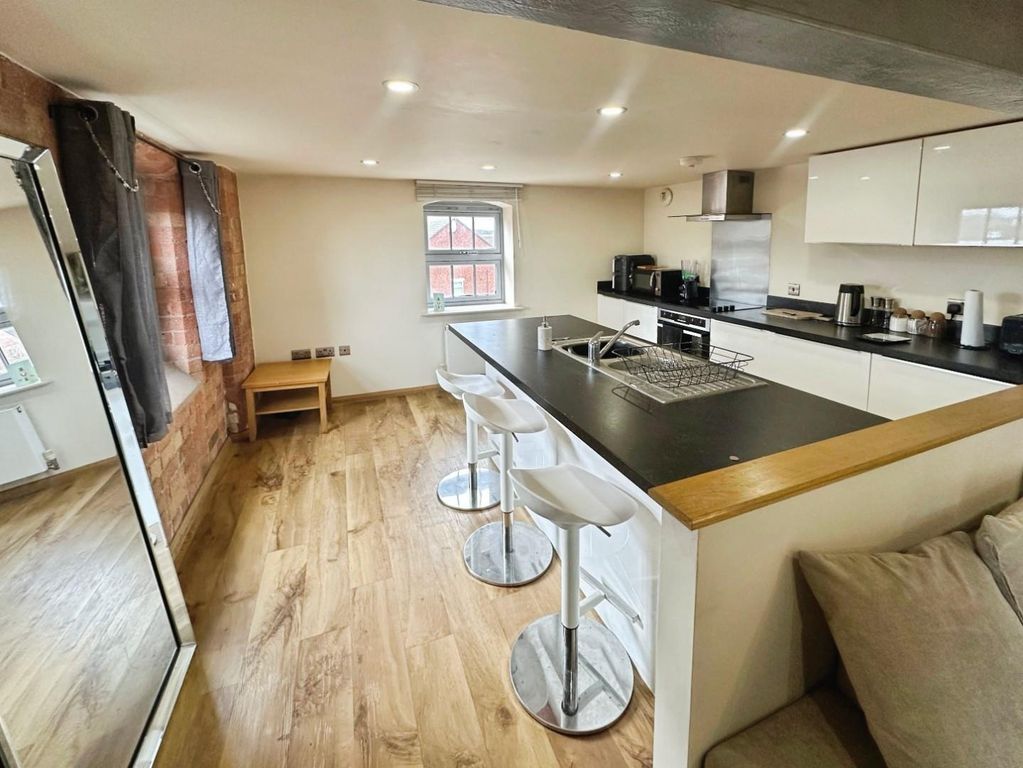 Property photo 3 of 15 81E81411-Img_7510.Jpeg