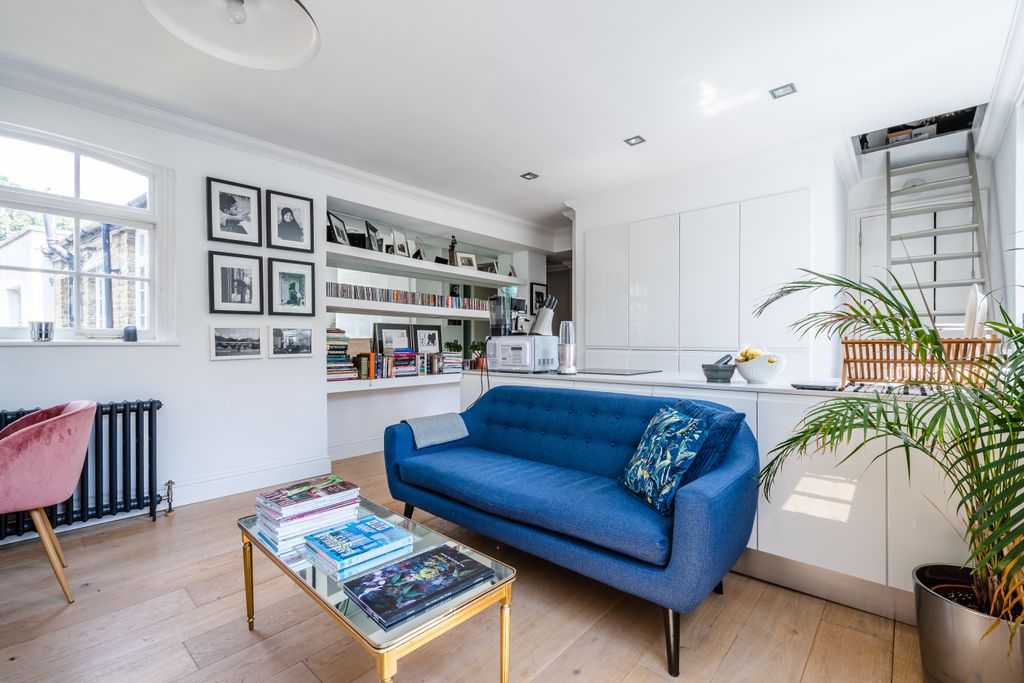 Property photo 3 of 8