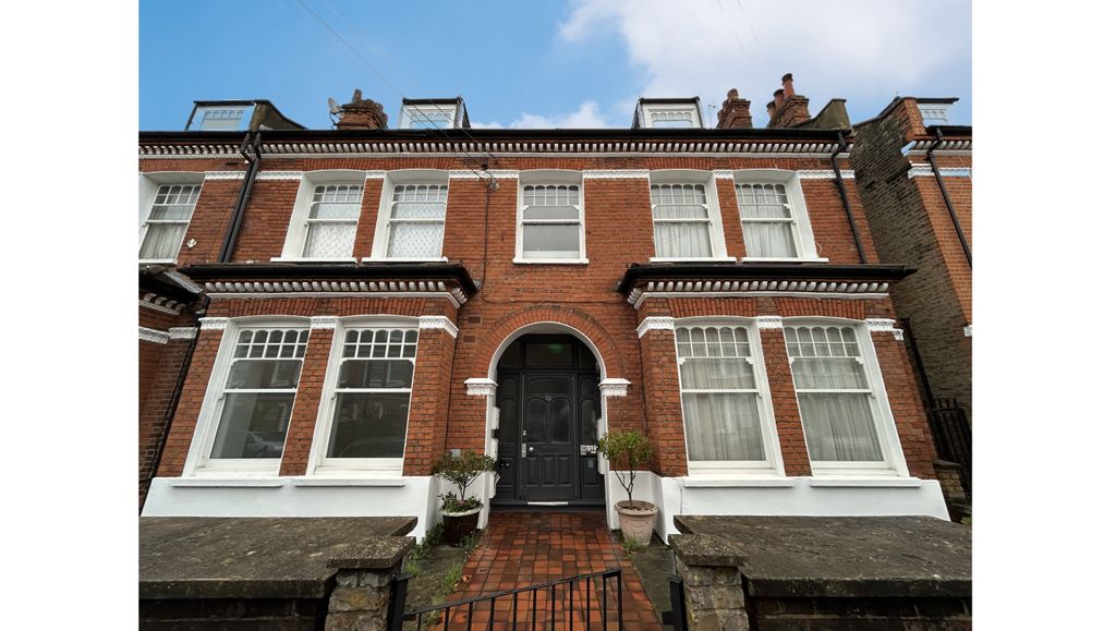 Property photo 1 of 11 Binder1.pdf_Page_01 (5).Jpg