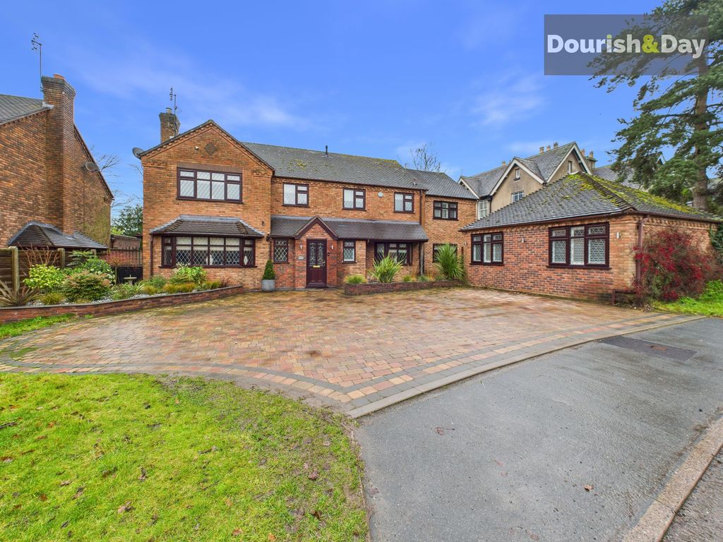 Property photo 1 of 48