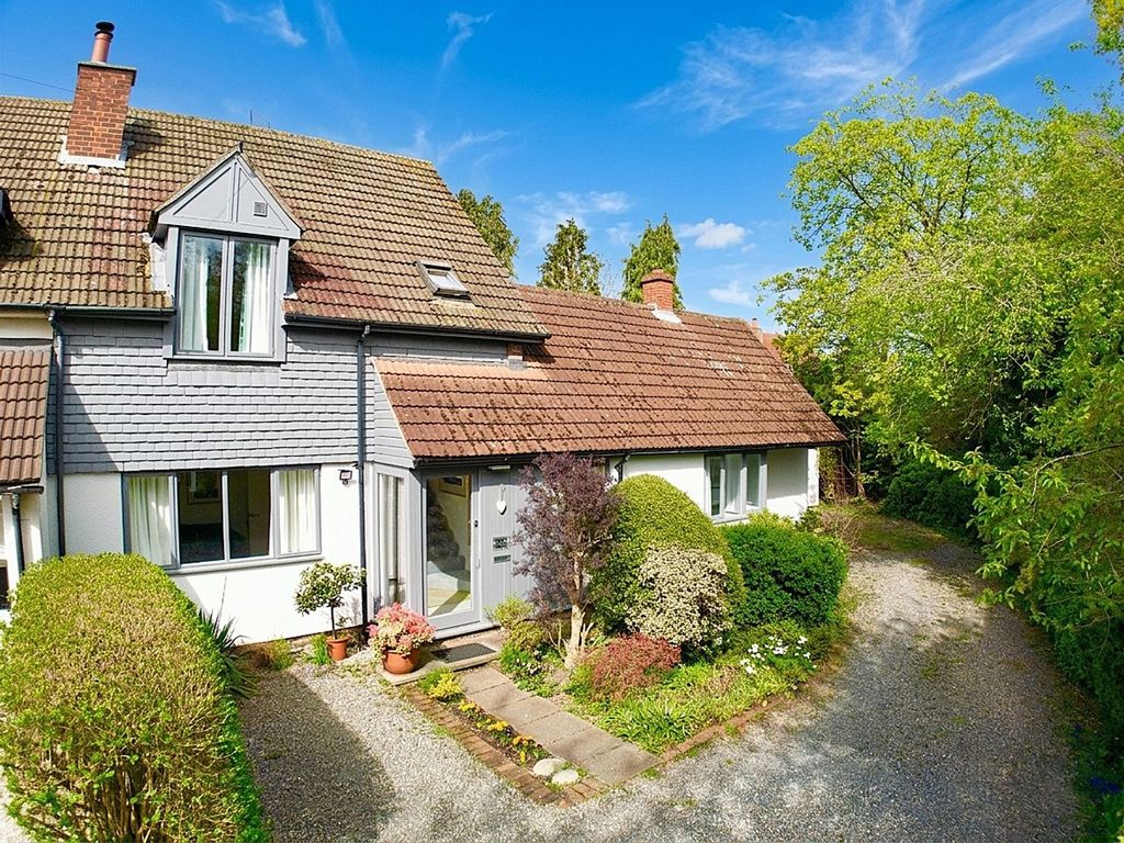 Property photo 1 of 28
