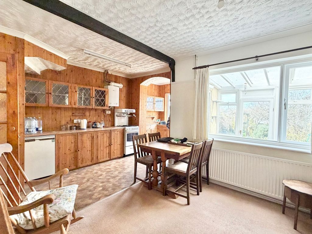 Property photo 2 of 22