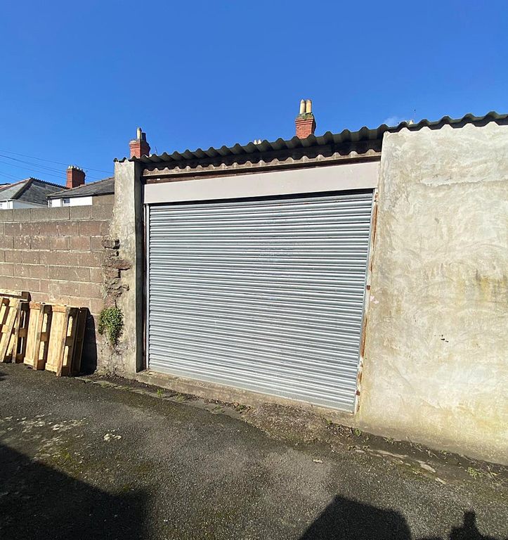 Property photo 2 of 5