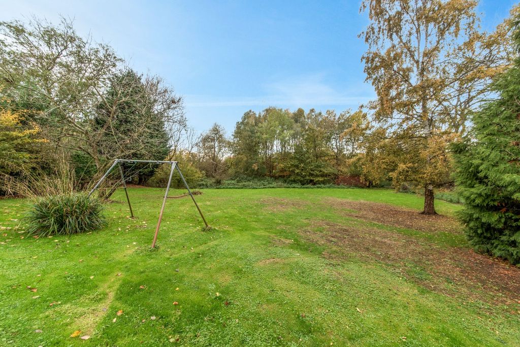 Property photo 3 of 22 Garden