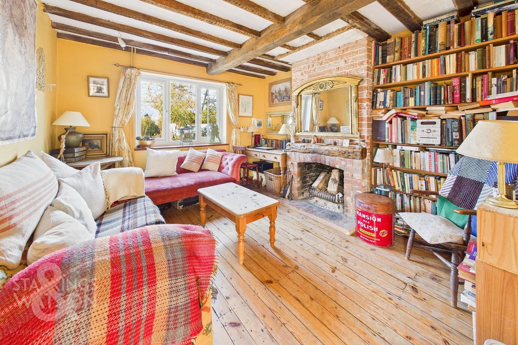 Property photo 2 of 22