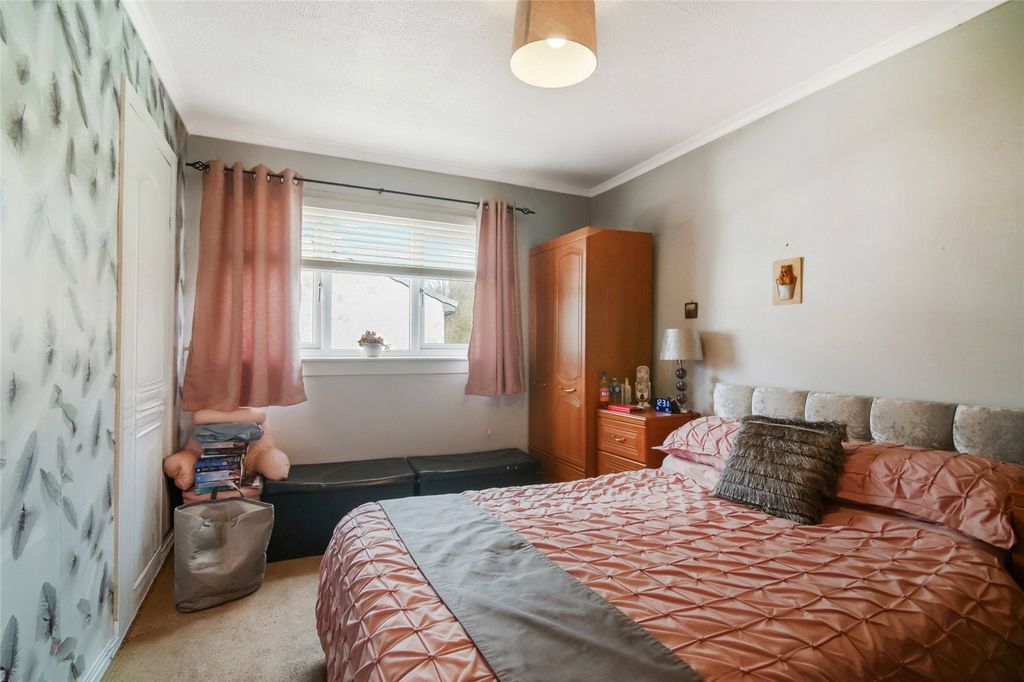 Property photo 3 of 14 Picture No. 18