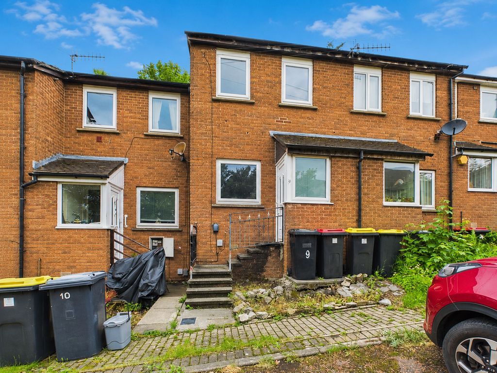 Property photo 1 of 7 Welcome To Ashbourne Close