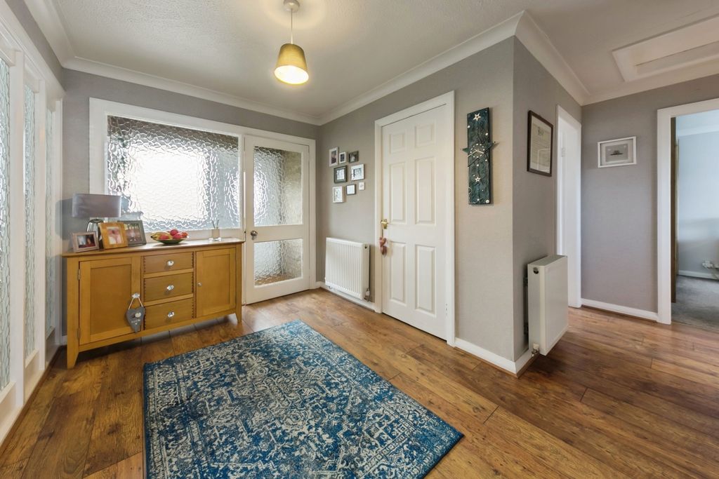 Property photo 3 of 22 Pbox-Img.Jpg