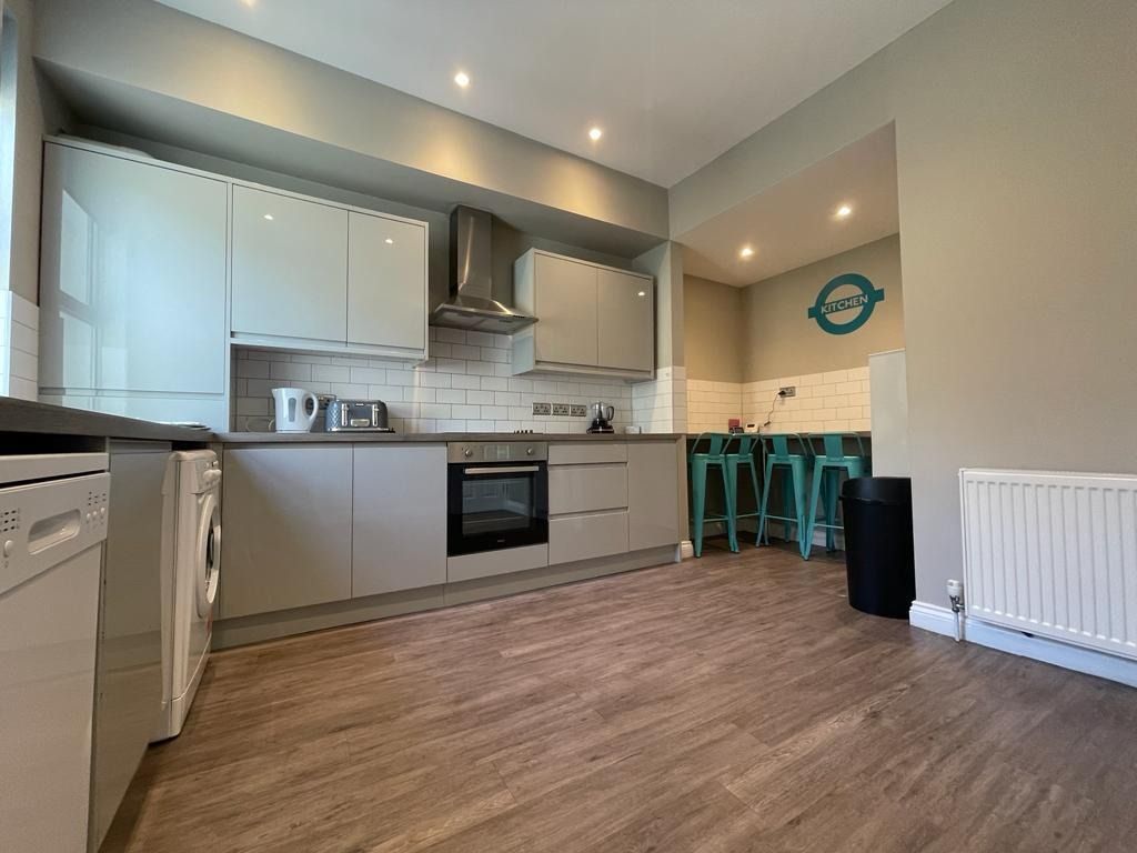 Property photo 3 of 17 4633032