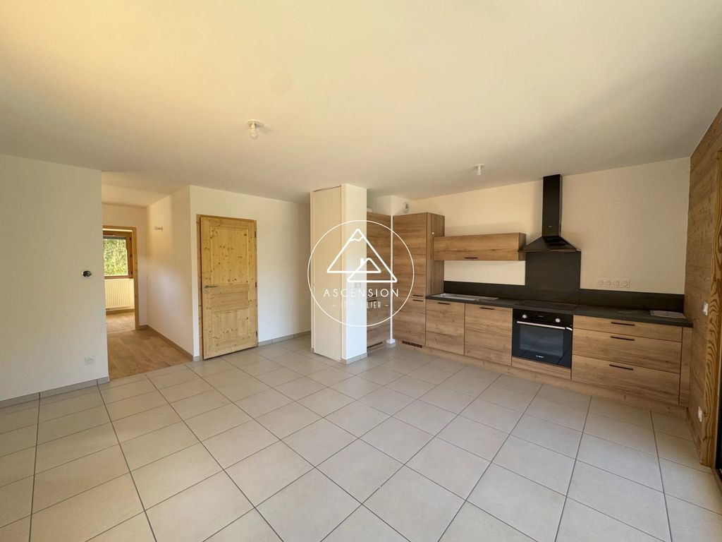 Property photo 2 of 28