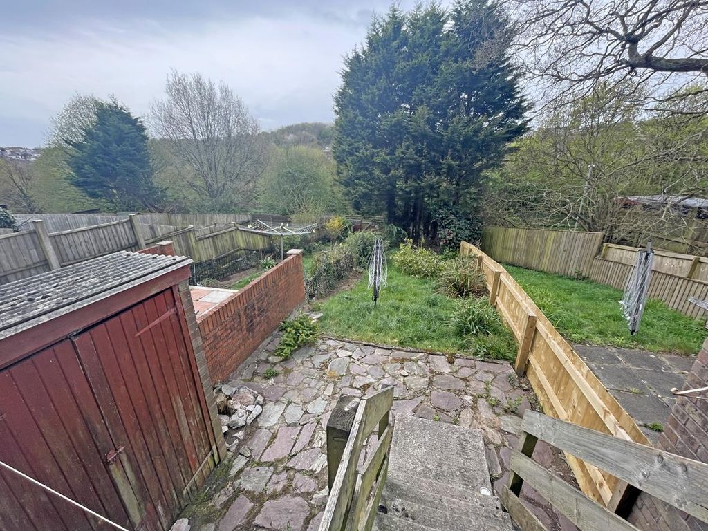 Property photo 2 of 11 Westcott Close 43 - Garden Front.Jpg