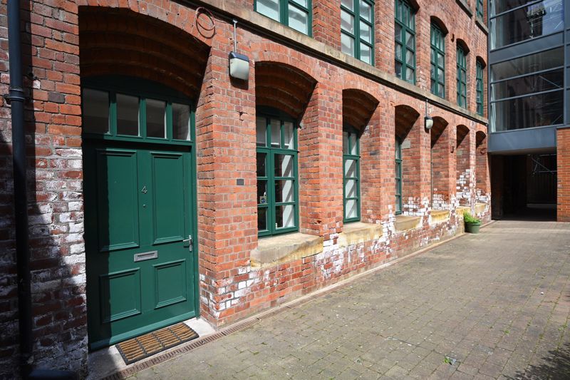 Property photo 2 of 17 External