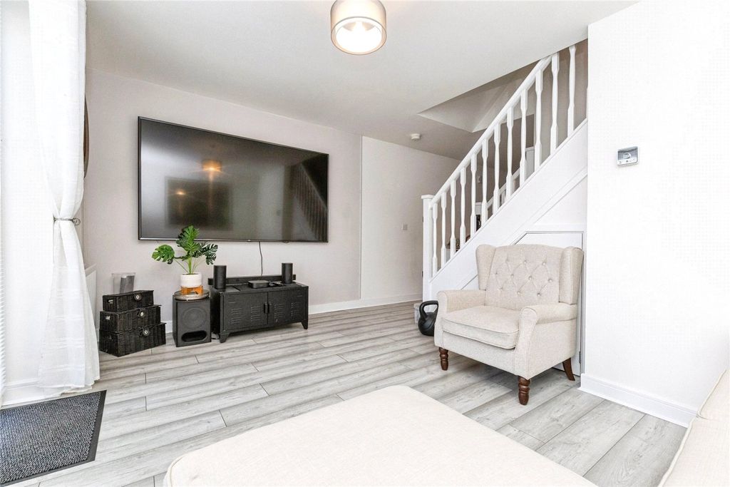 Property photo 3 of 13 Picture No. 16