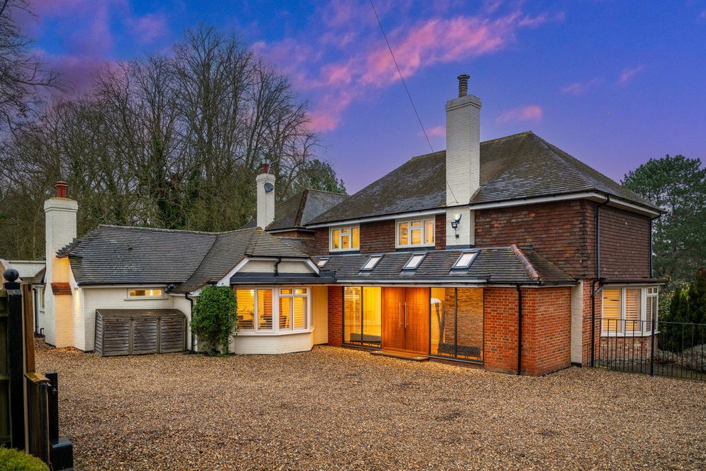 Property photo 1 of 39