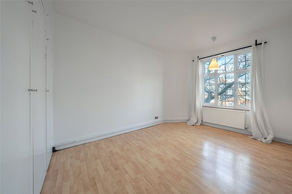 Property photo 2 of 14 Picture No. 35