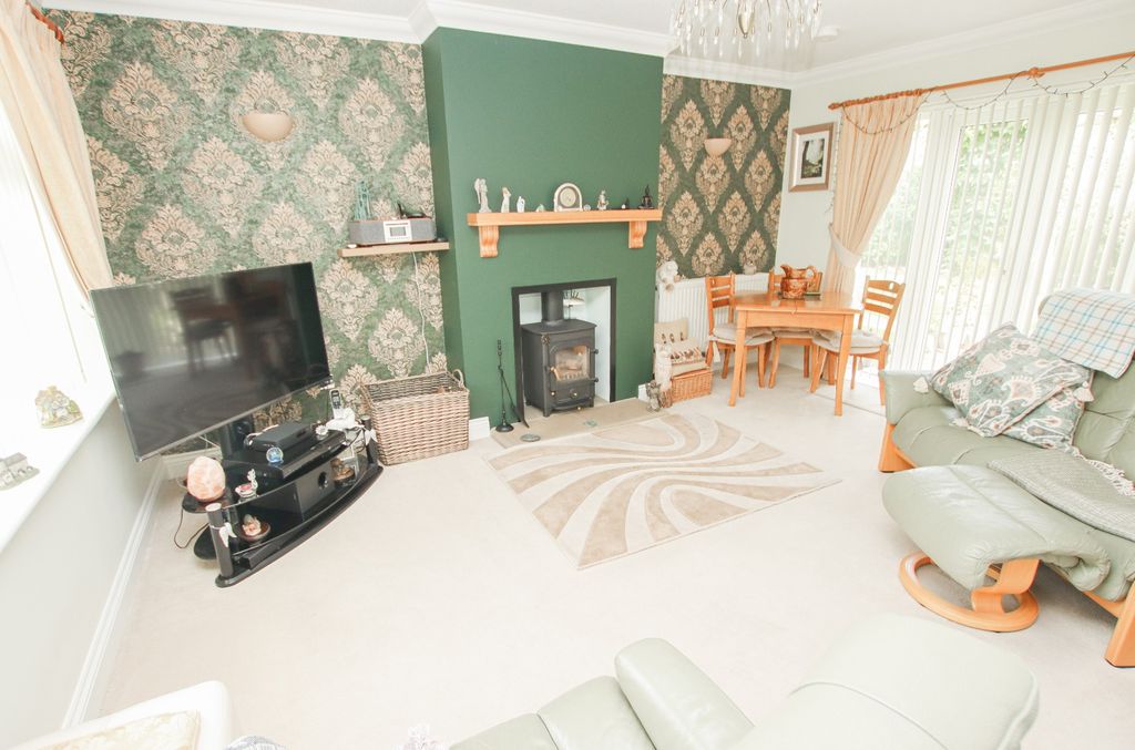 Property photo 3 of 29 4193963